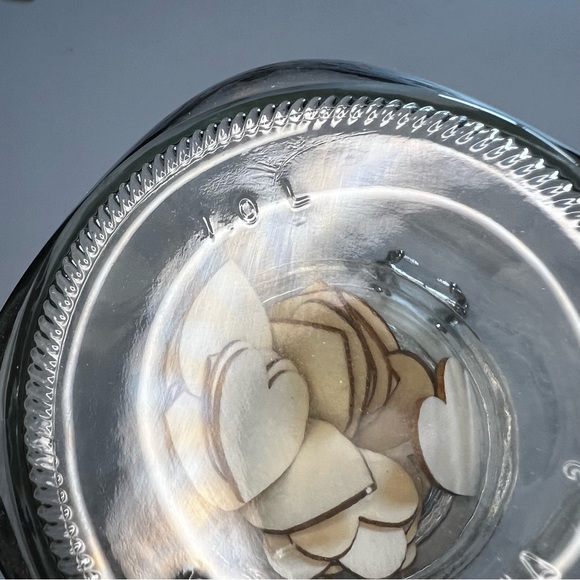 KIG Glass mason Jar rubber locking hinged lid 140 wooden hearts 1 1/2” - Picture 9 of 11